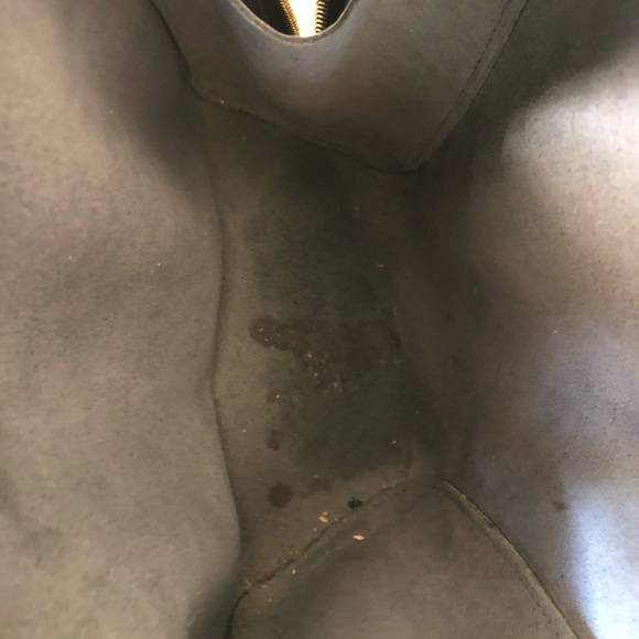 Louis Vuitton Epi Mabillion Backpack - Picture 4 of 12